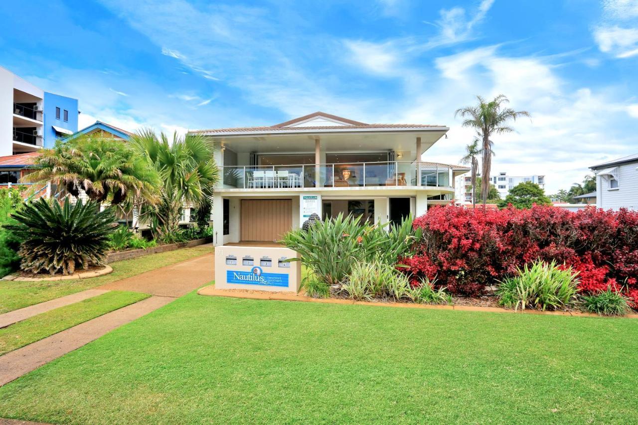 Nautilus Beachside Apartments Bargara Exteriör bild