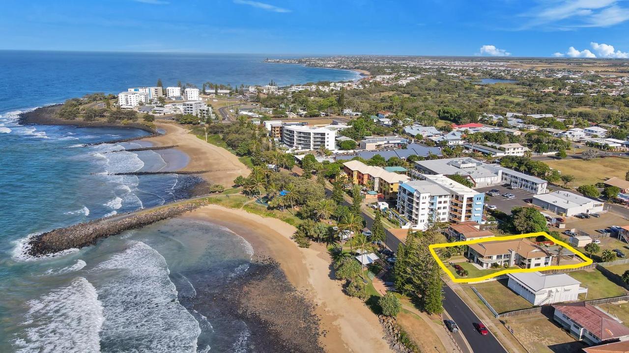 Nautilus Beachside Apartments Bargara Exteriör bild